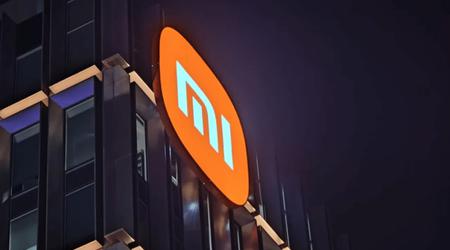 Xiaomi obliga a los empleados a trabajar de 12 a 15 horas y los castiga por días libres - medios