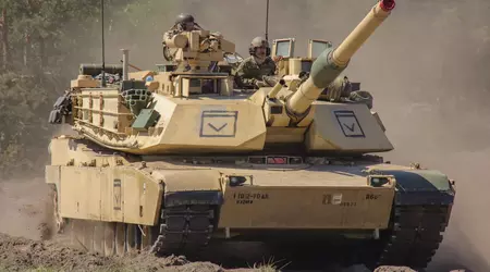 El Ejército de EE.UU. realiza una demostración de tanques M1A2 SEPv3 Abrams mejorados en unos ejercicios con Arabia Saudí 
