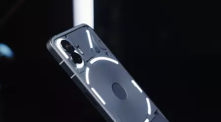 Sin esperar a la presentación: MKBHD muestra Nothing Phone (2) en vídeo