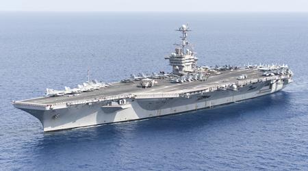 Destituido el capitán del portaaviones USS Harry S. Truman por colisión con un buque civil 
