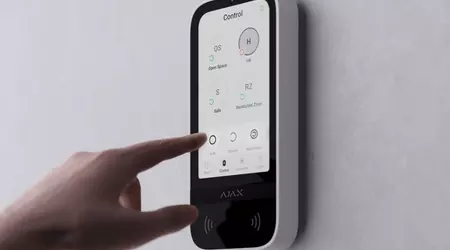 KeyPad TouchScreen Jeweller: teclado inalámbrico con pantalla táctil para controlar el sistema Ajax