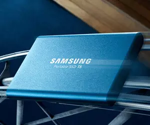 Unidad SSD externa portátil SAMSUNG T5