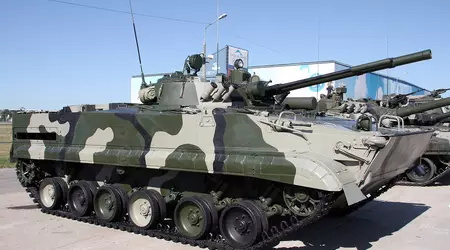 EAU muestra un BMP-3 modernizado con un módulo de combate eslovaco  