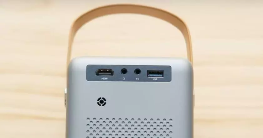 Proyector portátil WiMiUS P61 por menos de 200