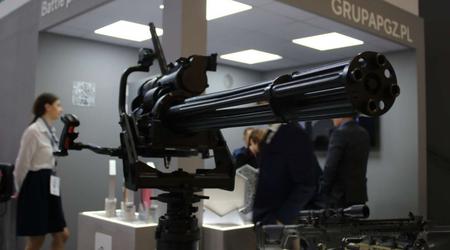 Polonia presenta la ametralladora WLKM, capaz de derribar drones enemigos con éxito