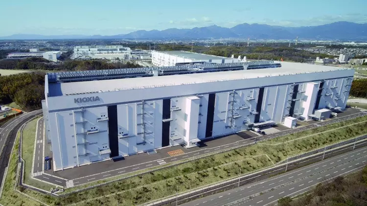 Kioxia supera a Toyota en bolsa: ...