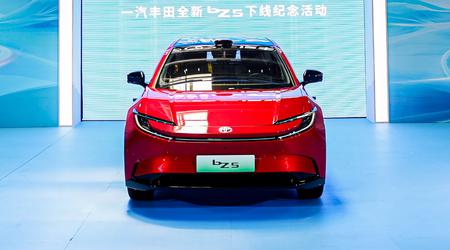 FAW-Toyota bZ5 con baterías Blade de BYD ha salido de la línea de producción en China