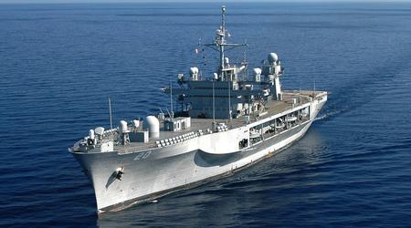 EE.UU. ha enviado a Israel el buque de desembarco USS Mount Whitney de la clase Blue Rig