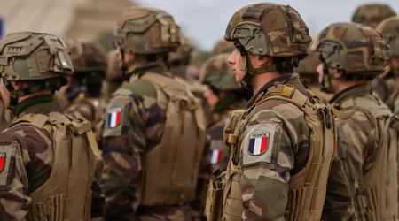 Francia inicia la retirada de sus tropas del país africano de Chad