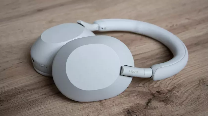 Sony WH-1000XM5 auriculares con graves potentes