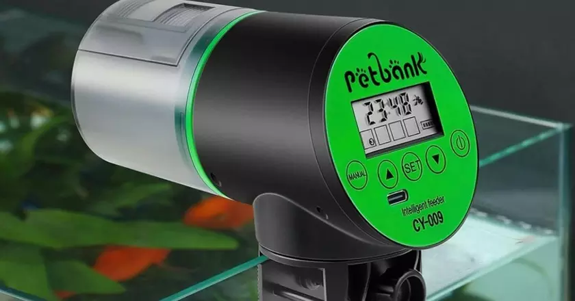 alimentador digital acuario FISHNOSH