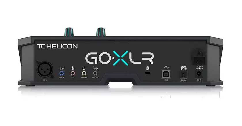 Podcast mezclador TC-Helicon GO XLR