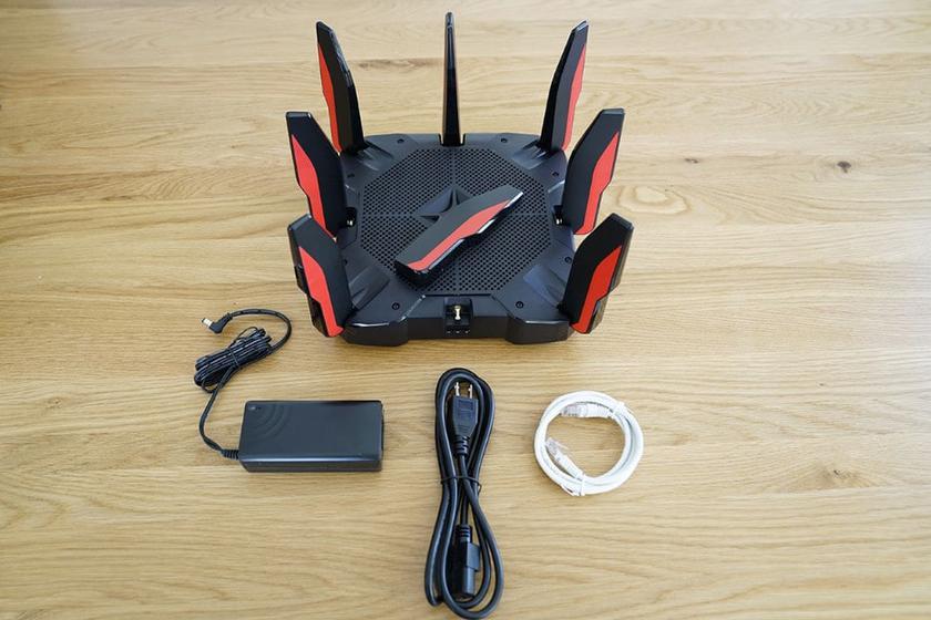 TP-Link Archer AX11000 router baja latencia