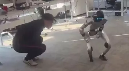 ¿Es Esto Venganza? Robot Humanoide Unitree G1 Sorprende al Maestro de Artes Marciales