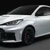 Toyota GR Yaris azul con modificaciones aerodinámicas