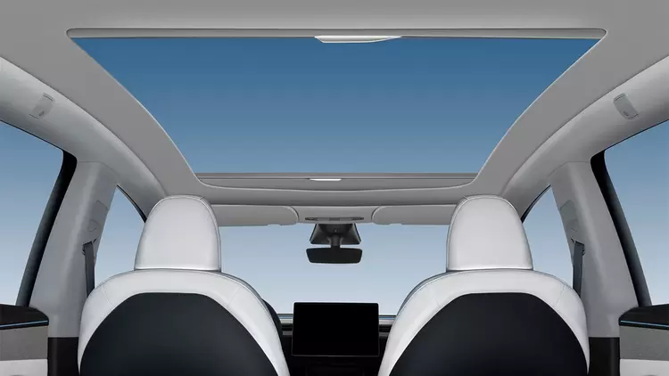 Tesla lanza en China el parasol ...