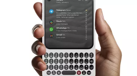 Presentado Clicks Communicator - otra reencarnación de BlackBerry con teclado físico QWERTY y pantalla AMOLED