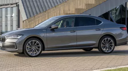 200 kW de Potencia: Škoda Superb Presenta Nueva Versión PHEV
