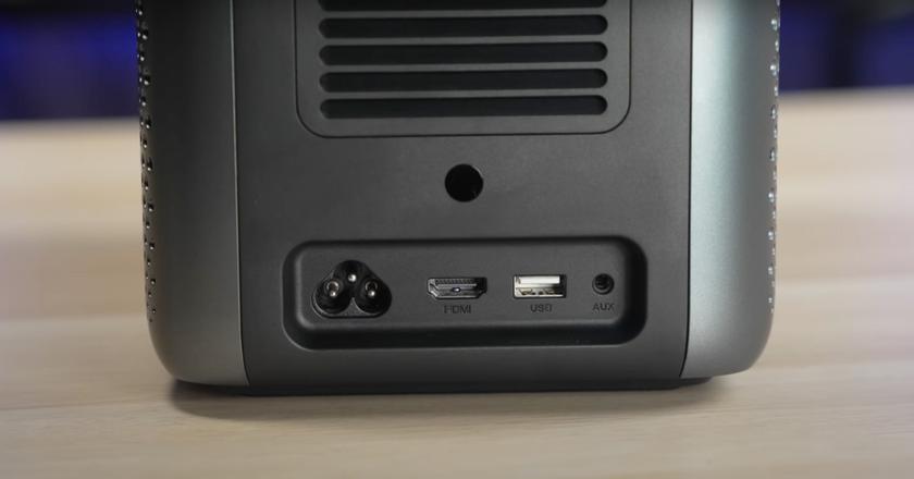 NEBULA by Anker Cosmos Laser Proyector para home theatree en casa
