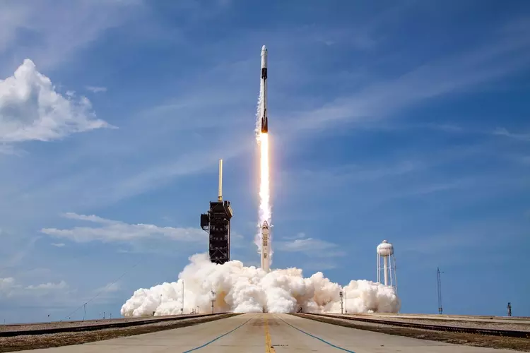 SpaceX completó su misión número 606: ...