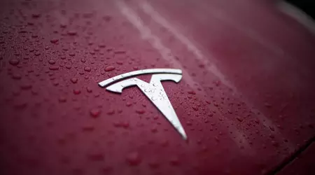 El tribunal ordena a Tesla pagar $243 millones por un accidente fatal involucrando el piloto automático