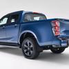 Imagen del Isuzu D-Max EV contra el fondo de la naturaleza