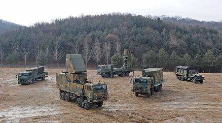 Los EAU adoptan el sistema de defensa aérea M-SAM-II de Corea del Sur