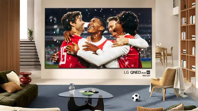 LG presenta el enorme televisor QNED ...
