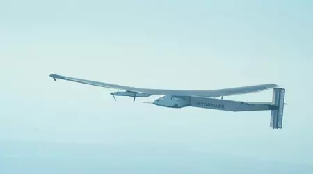 EE.UU. prueba el avión no tripulado Skydweller con paneles solares
