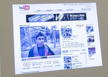 El primer video de YouTube recibió ...