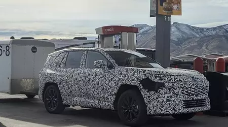 Aparece la primera foto del Toyota RAV4 2026