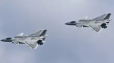 China está mejorando su caza de quinta generación J-20 Mighty Dragon para superar al F-22 Raptor estadounidense