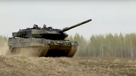 Las Fuerzas Armadas ucranianas exhiben por primera vez tanques alemanes Leopard 2A6 (vídeo)