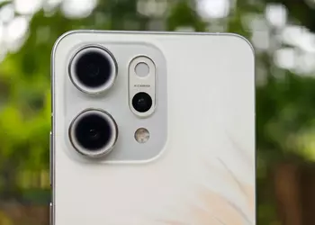 El sub-bandeja Oppo Reno 15 Pro ...