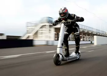 Bo Turbo: un patinete eléctrico con ...