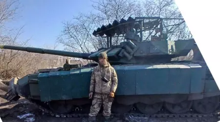 Los rusos usan su único T-72B3M con el sistema Arena-M en una película en lugar de llevarlo al frente