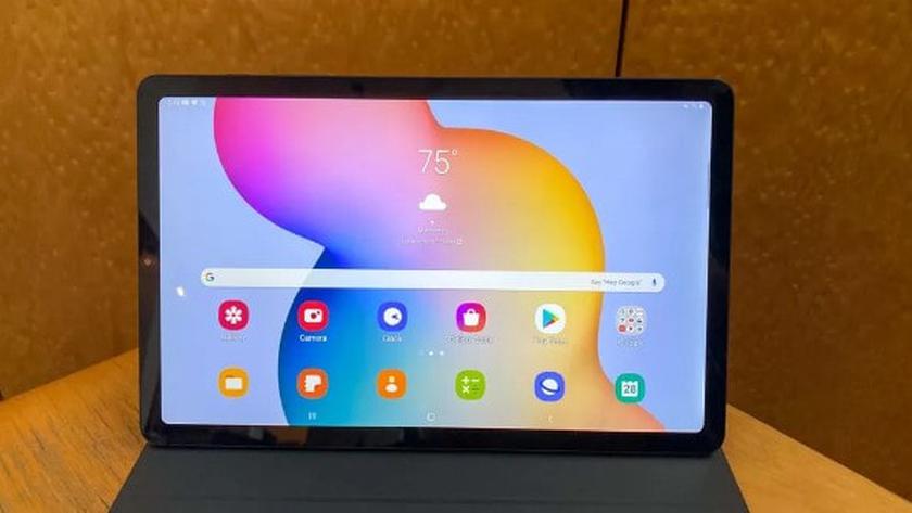 Samsung Galaxy Tab S6 Lite tablet lectura manga