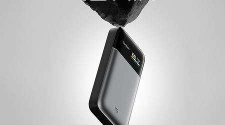 El Cuktech 15 Power Bank tiene un diseño delgado y una carga rápida de hasta 50W