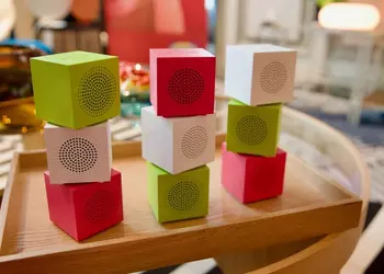 Los altavoces Bluetooth nunca lucieron tan ...