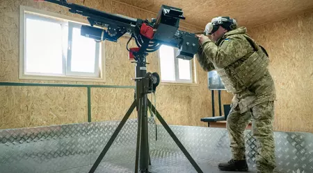Armadura corporal, casco VR y ametralladora: cómo las Fuerzas Armadas de Ucrania preparan a las personas movilizadas para el combate virtualmente y en realidad