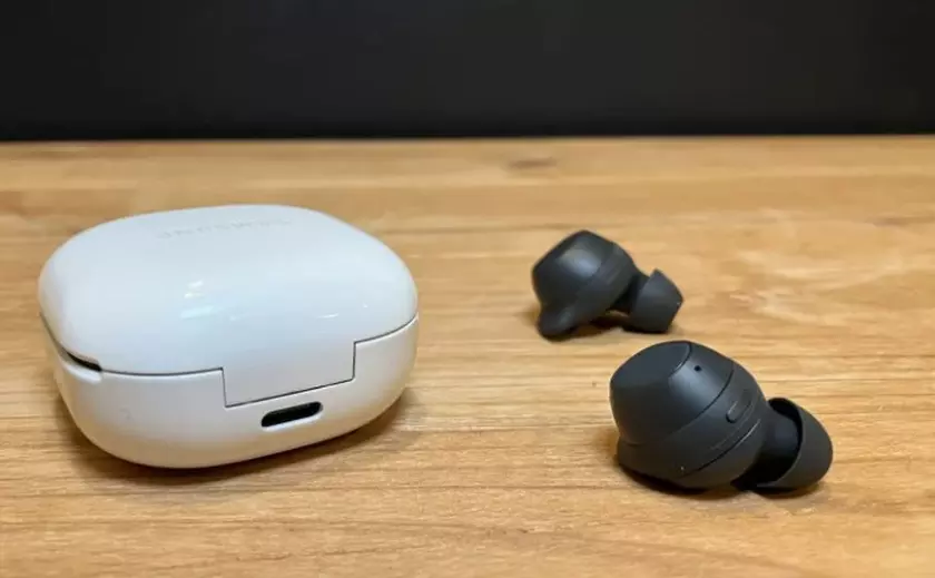 Auriculares Samsung Galaxy Buds FE con traducción de idiomas