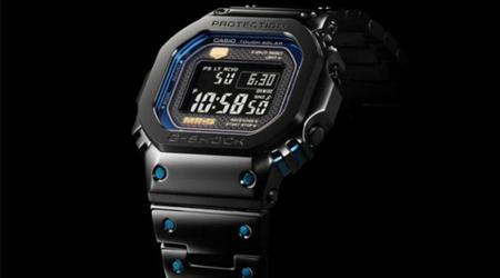 El nuevo G-Shock MRG-B5000BA-1JR con caja de titanio y detalles en azul aparece en la lista en línea de Casio