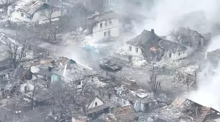 El grupo de reconocimiento UAF destruyó el T-64 ruso con Javelin (video)