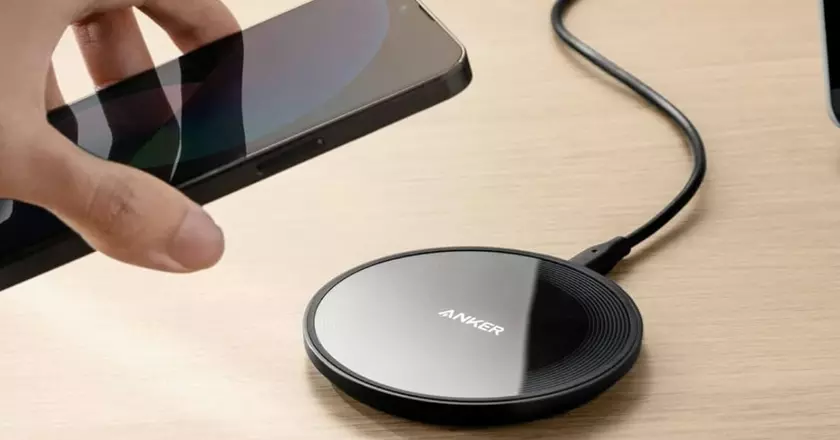 Anker 315 cargador inalámbrico que funciona con otterbox defender