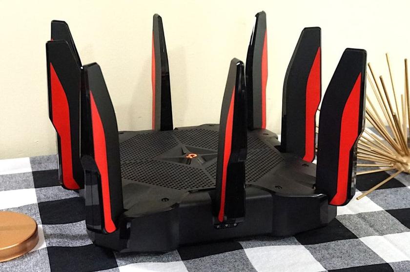 TP-Link Archer AX11000 router gaming profesional