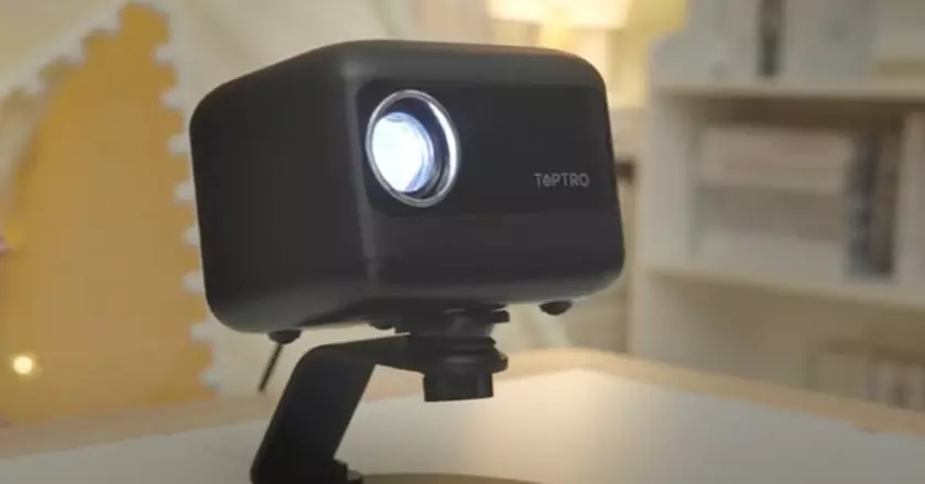 TOPTRO TR25 mejor proyector por 200 euros