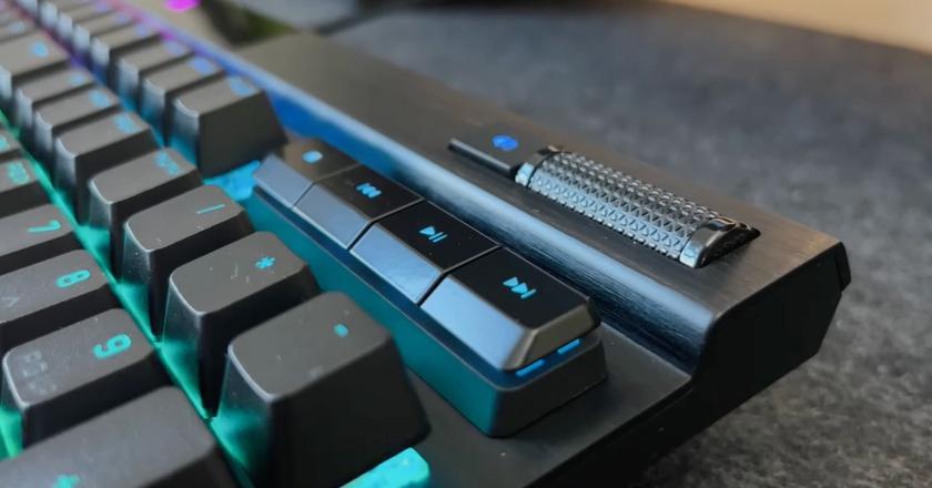 Corsair K70 RGB PRO Teclado mecánico con retroiluminación