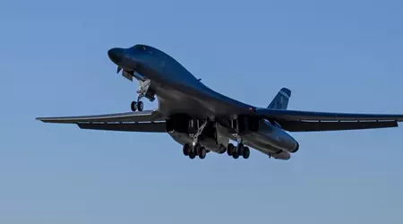 EE.UU. ha desplegado dos grupos de bombarderos estratégicos supersónicos B-1B Lancer en el Reino Unido.