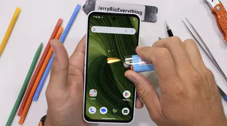 Modular pero frágil: el Fairphone 6 puesto a prueba por el blogger tecnológico JerryRigEverything