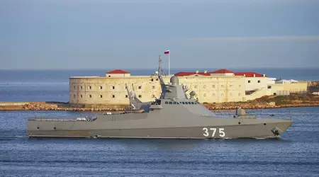 Las fuerzas de defensa ucranianas han alcanzado dos nuevos buques rusos del tipo Vasily Bykov, que pueden transportar misiles antibuque Kh-35 y misiles de crucero Kalibr.